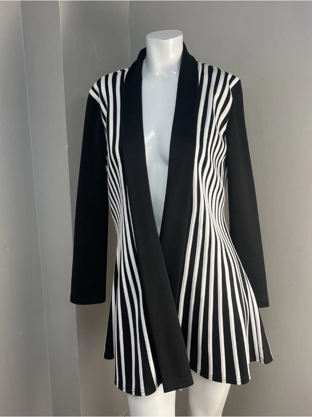 Joseph Ribkoff Black and White Striped Open-Front Blazer Cardigan M